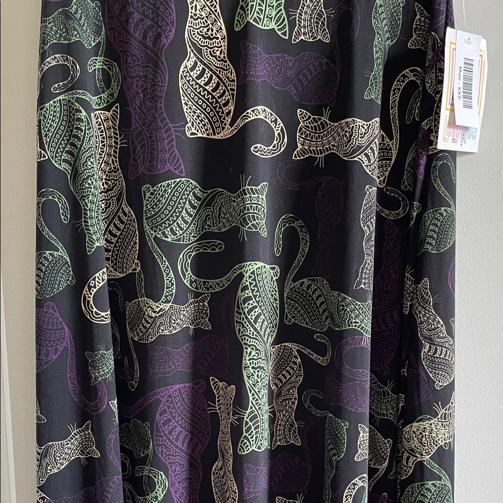 LuLaRoe Maxi Skirt in Black with Cat Pattern, witchy whimsy goth - Picture 4 of 10